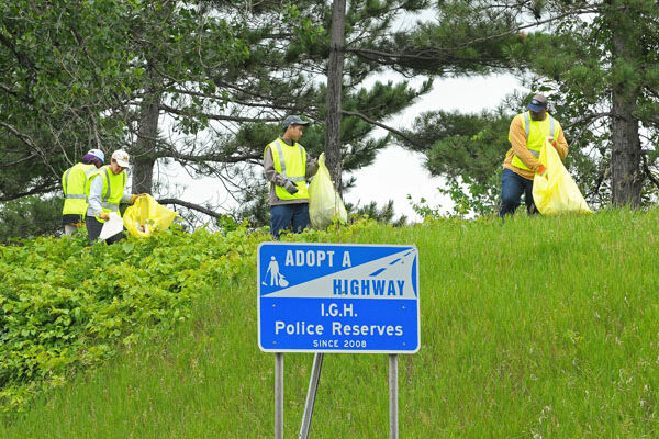 Adopt a Highway volunteers remove 29,500 bags of trash from roads in 2021