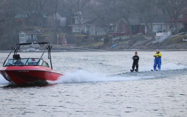 Warm weather update: water ski team holds first ever Christmas practice session in Spicer
